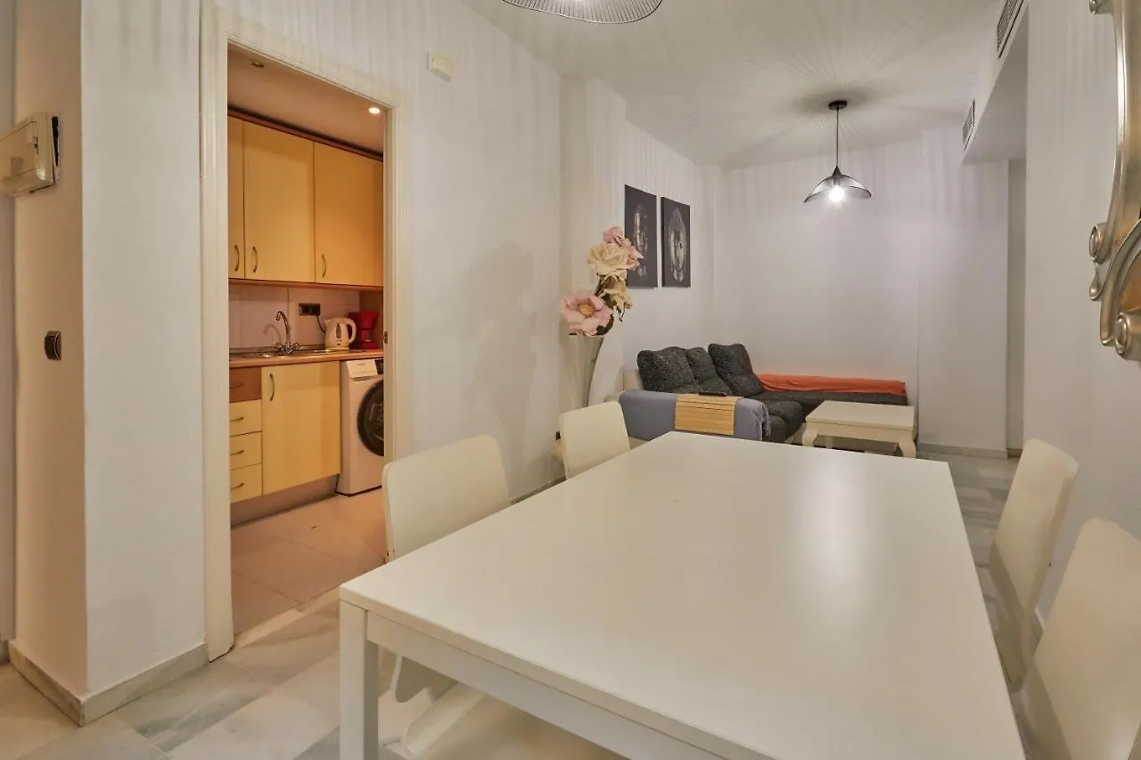 아파트 Two Bedrooms Leonor Davalos 세비야