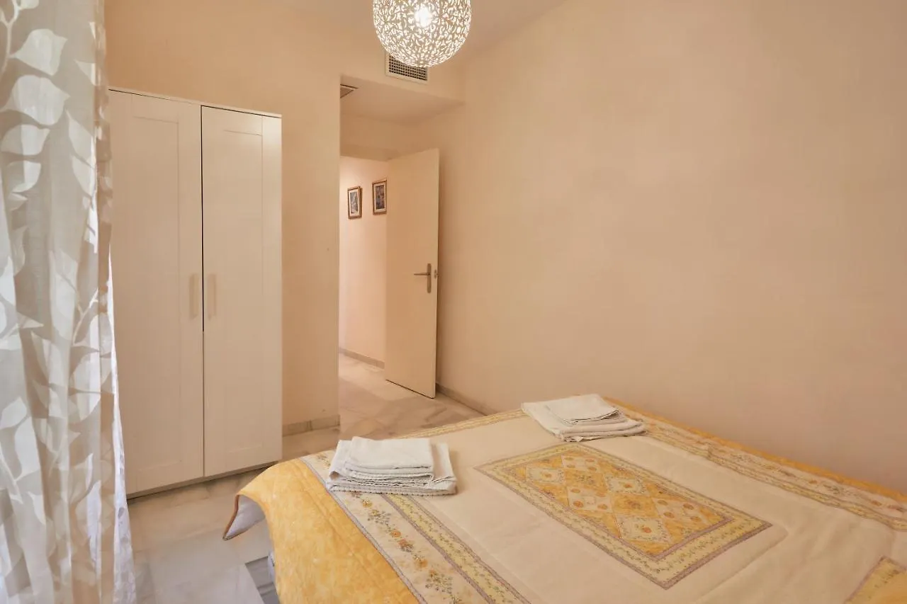 아파트 Two Bedrooms Leonor Davalos 세비야 스페인