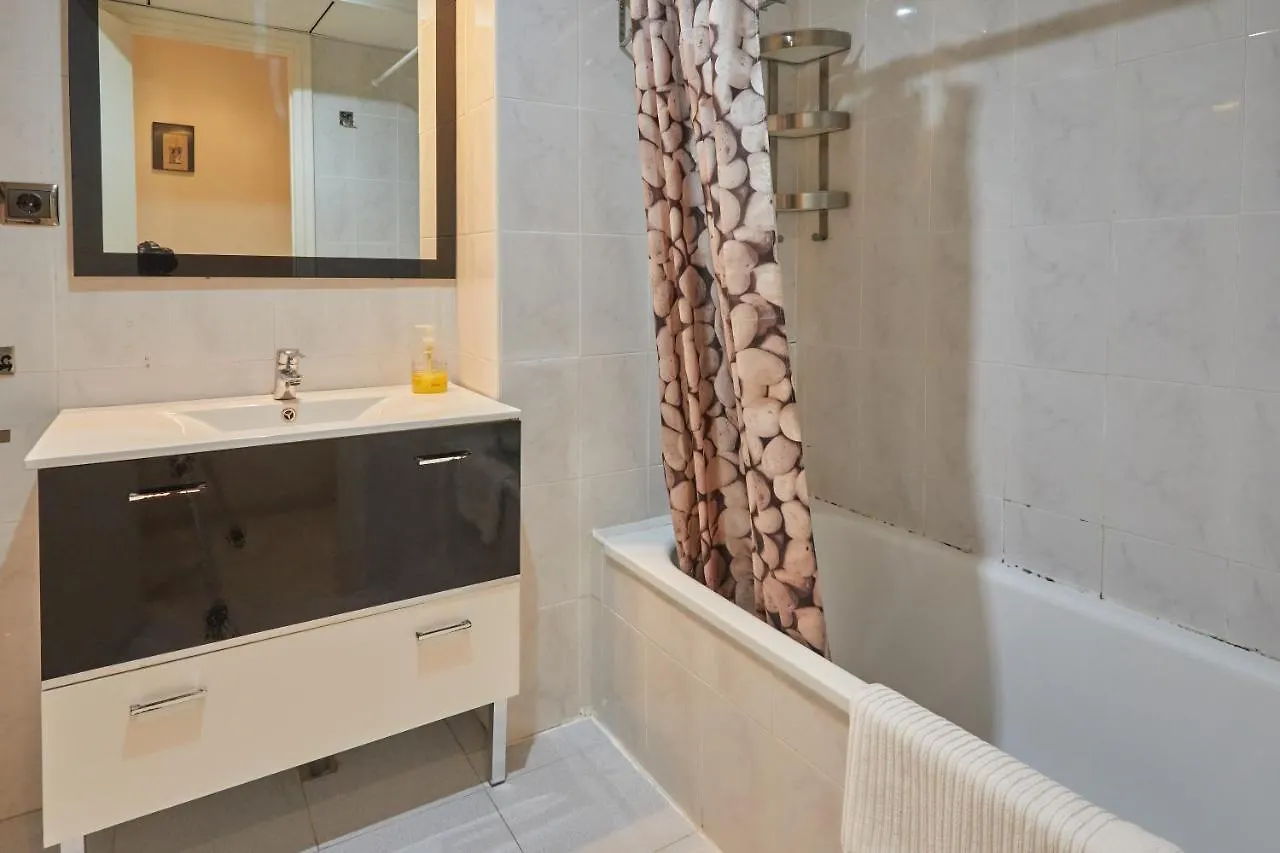 Two Bedrooms Leonor Davalos 세비야 0*,  스페인